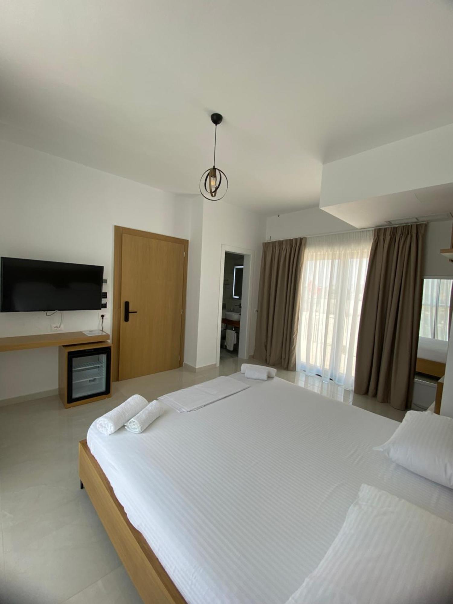 Belsar Hotel Ksamil Eksteriør billede