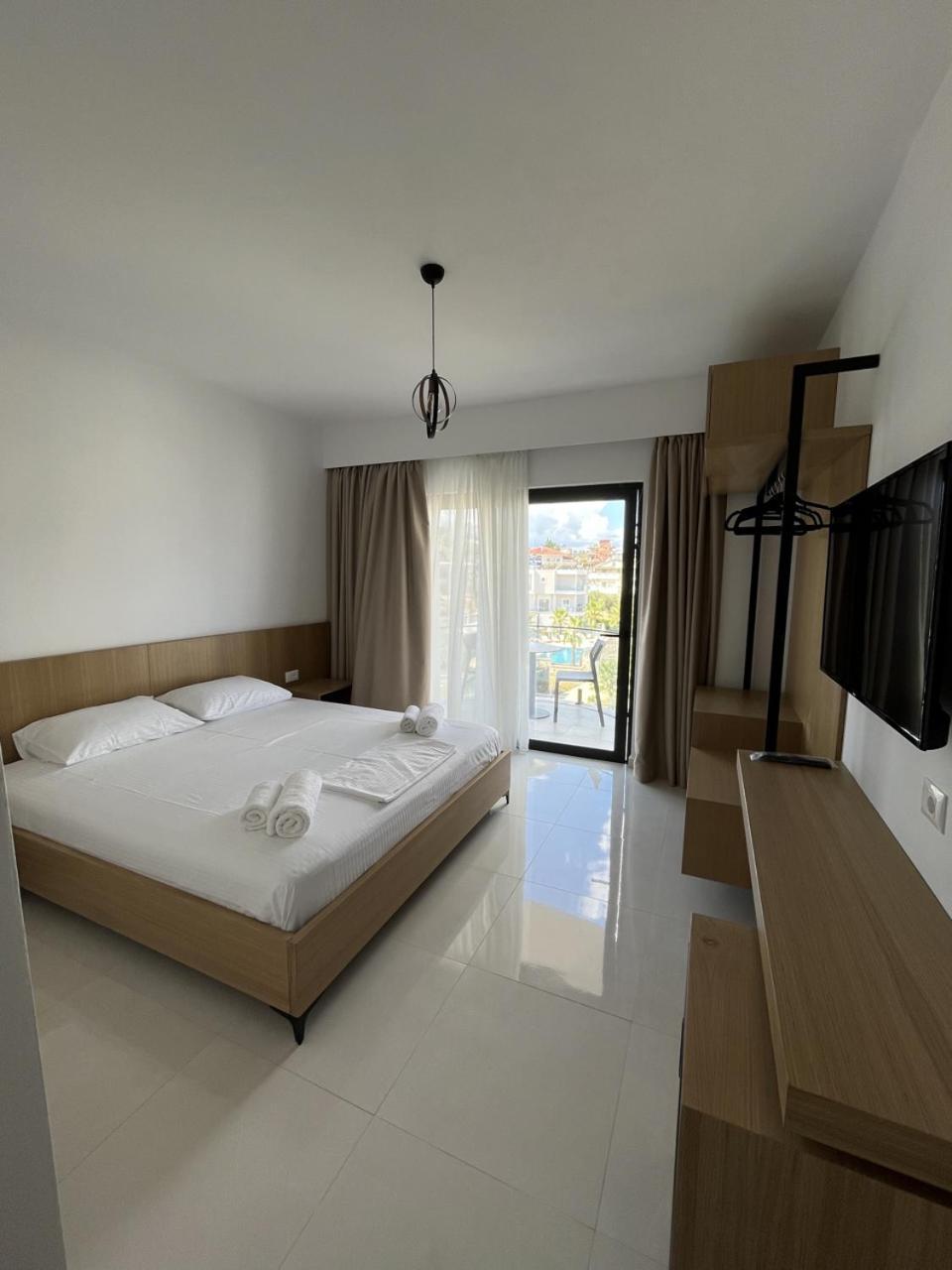 Belsar Hotel Ksamil Eksteriør billede