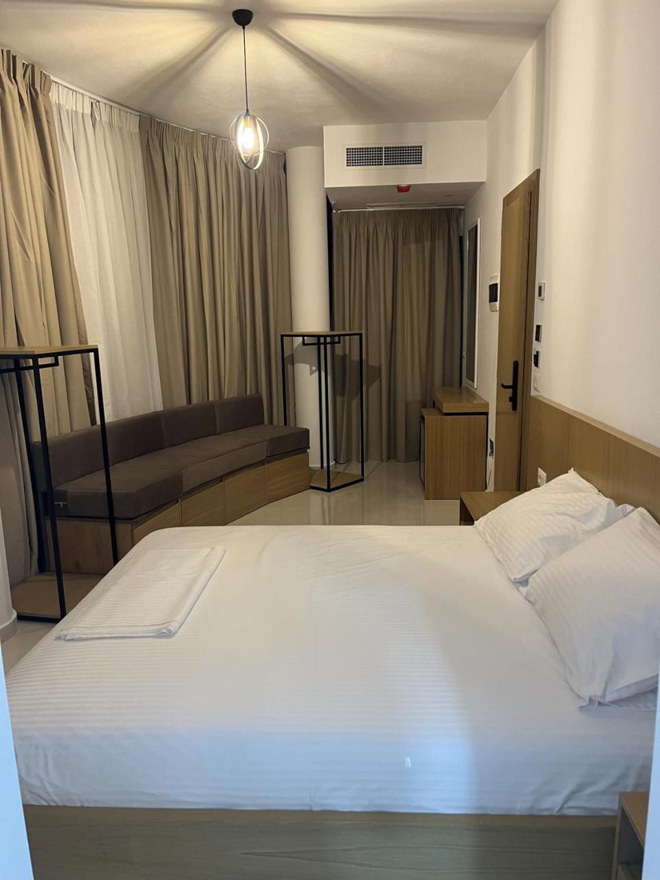 Belsar Hotel Ksamil Eksteriør billede