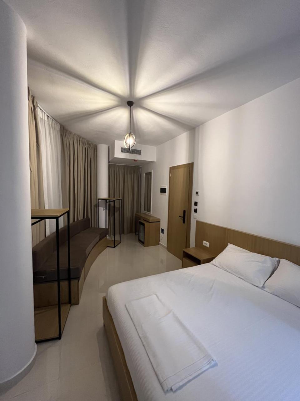 Belsar Hotel Ksamil Eksteriør billede
